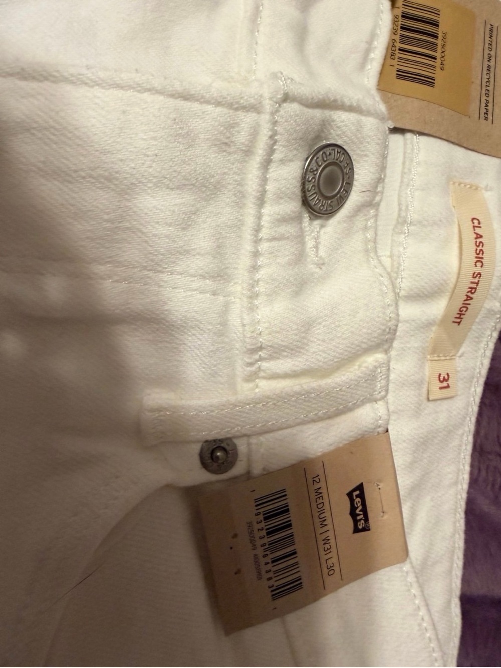 Women’s Levi’s size 12 - Picture 3 of 4